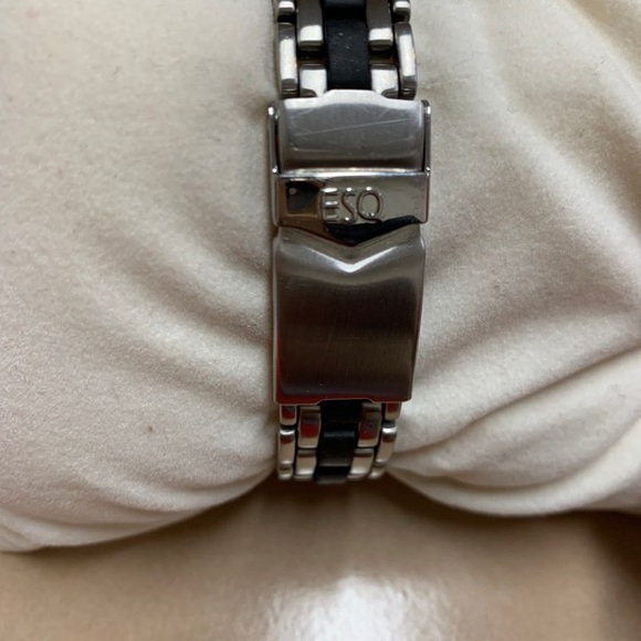 *ESQ Esquire Women\'s Diver Watch with Yellow face*